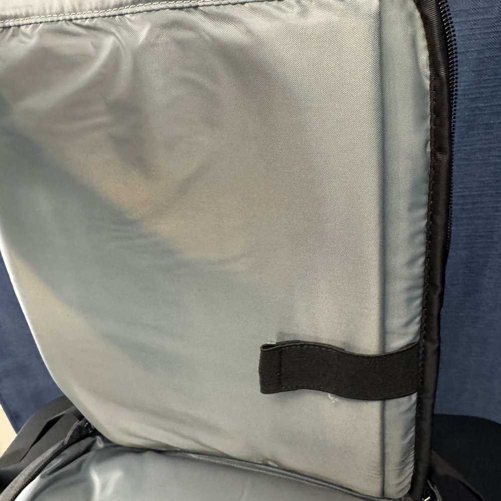 Dakine Network Gray Men's Backpack 32L - Picture 14 of 15